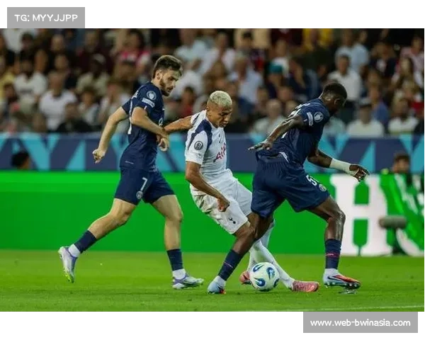 实时数据：热刺半场控球率65%却零射正，暴露阵地战攻坚难题。