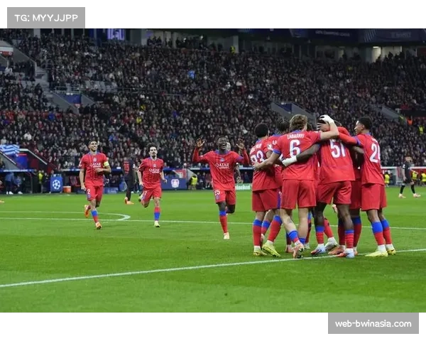 德甲速报：勒沃库森绝平拜仁，卫冕冠军落后榜首已达12分